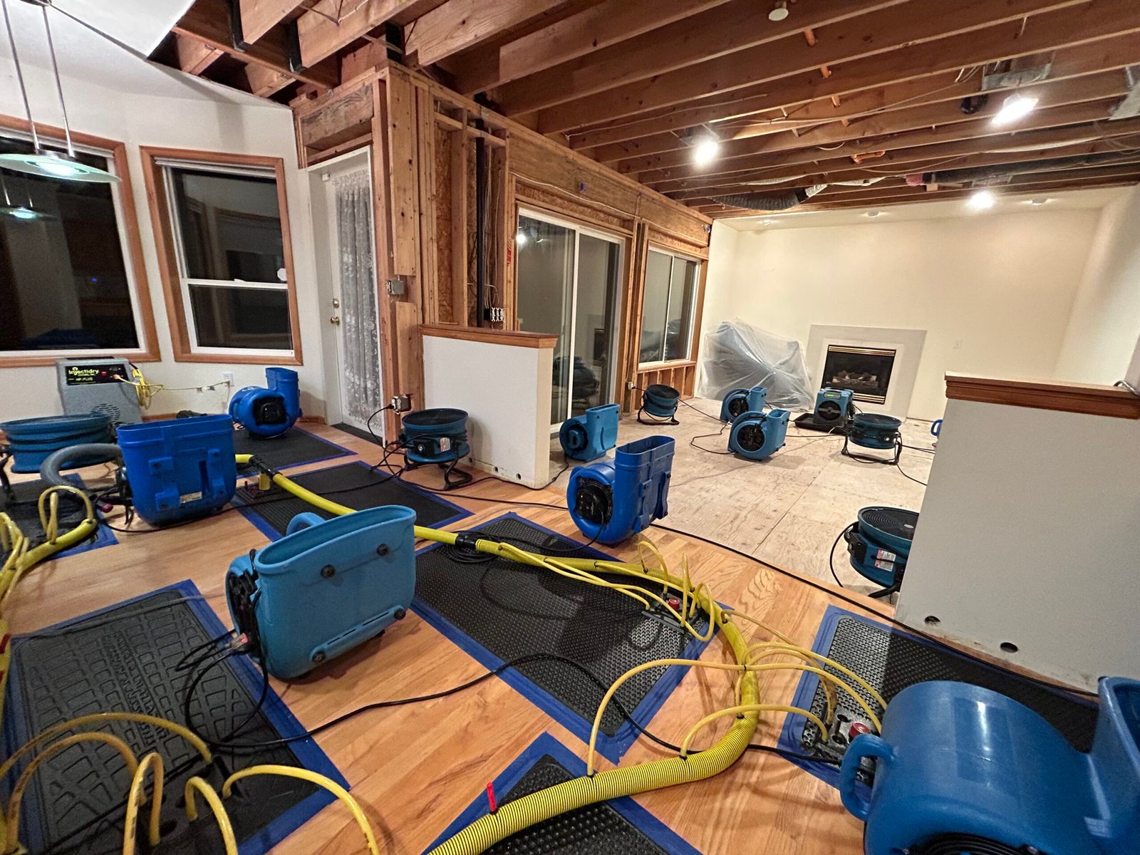 A dry, clean interior room after water cleanup